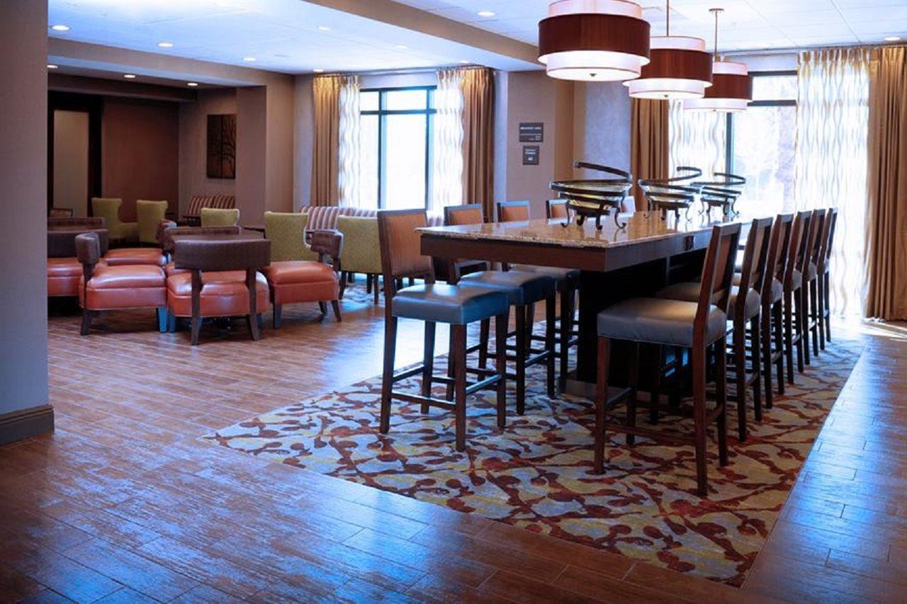 Hampton Inn Кристъл Ривър Екстериор снимка