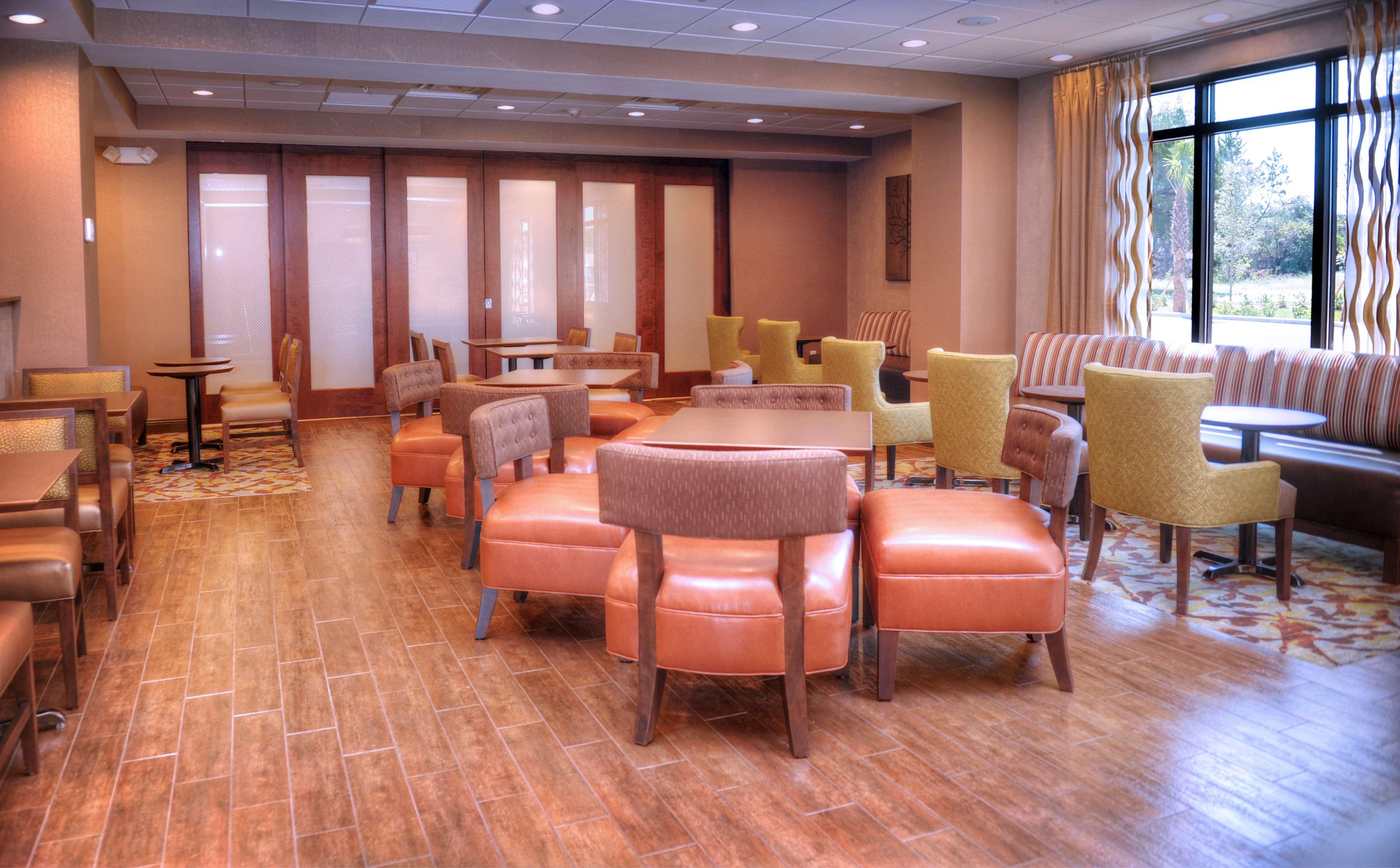 Hampton Inn Кристъл Ривър Екстериор снимка