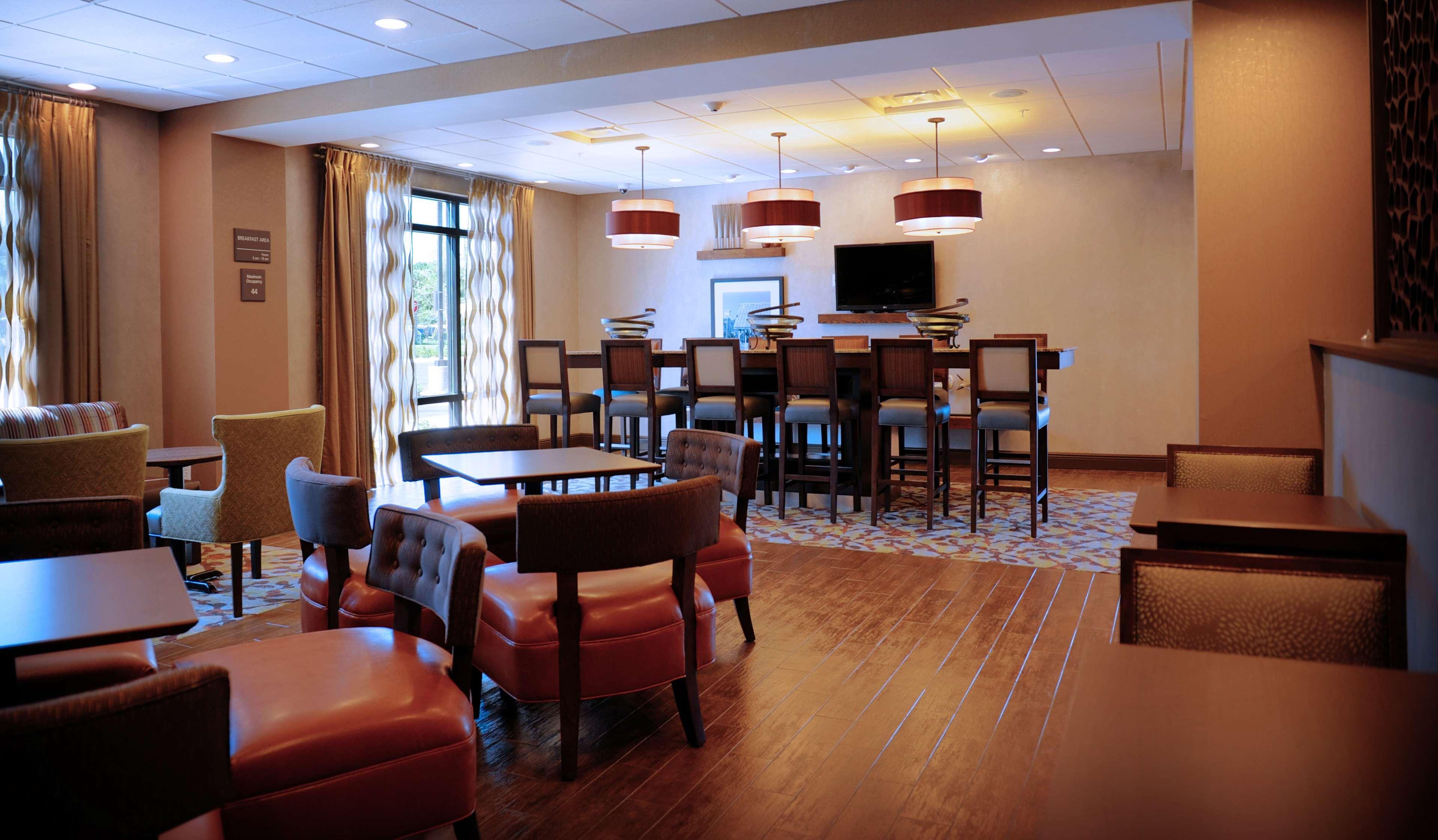 Hampton Inn Кристъл Ривър Екстериор снимка