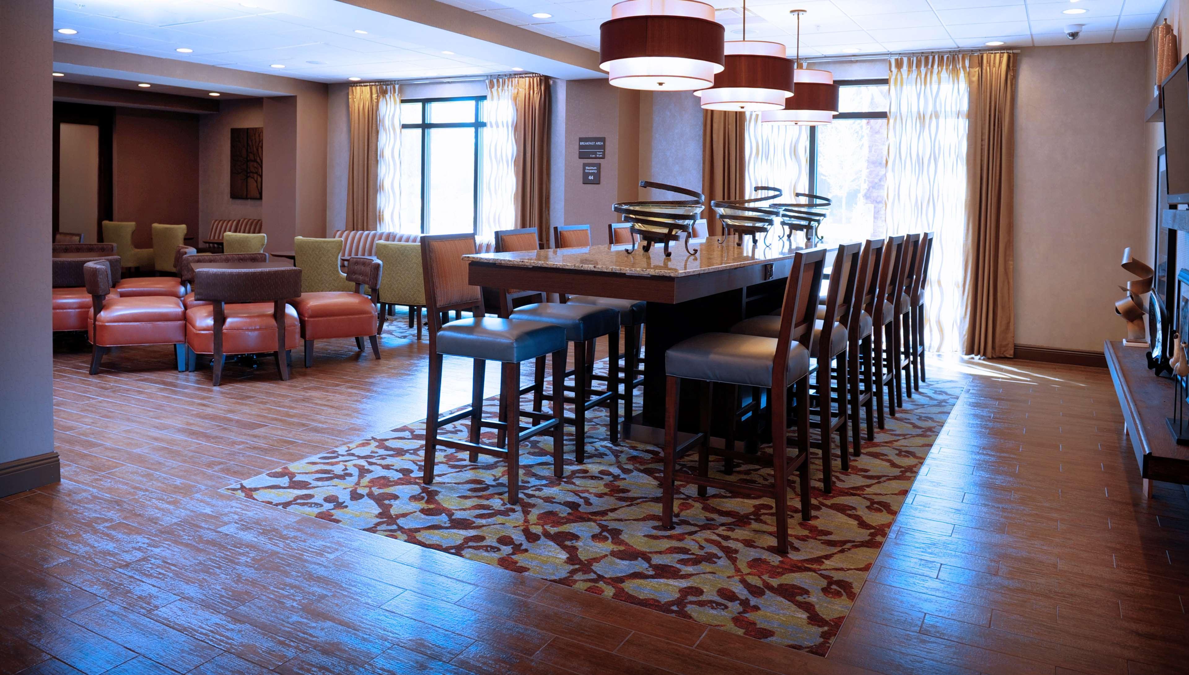 Hampton Inn Кристъл Ривър Екстериор снимка