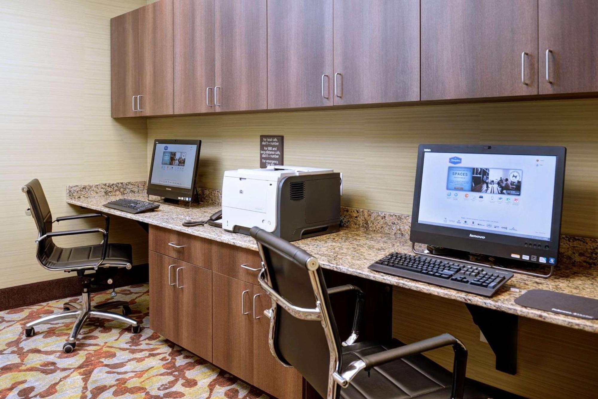 Hampton Inn Кристъл Ривър Екстериор снимка