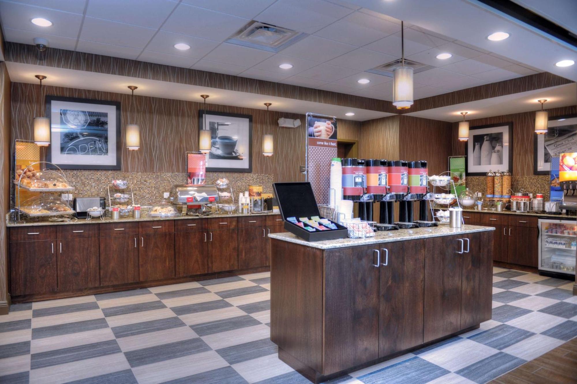 Hampton Inn Кристъл Ривър Екстериор снимка
